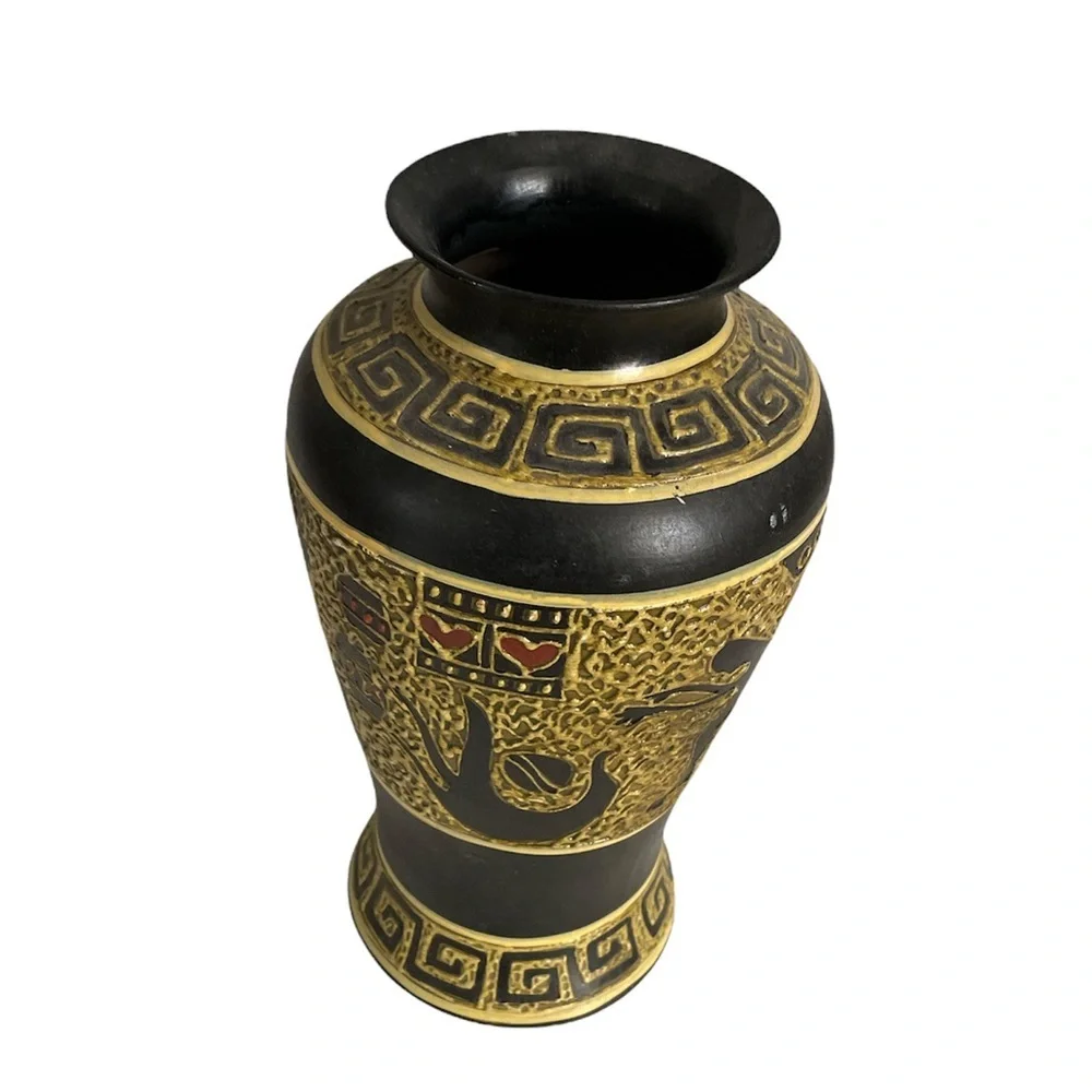 Vintage Beautiful Greece design vase rare